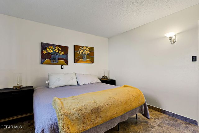 3705 Roslyn Drive, Horizon City, TX 79928