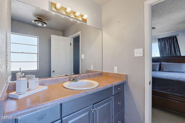 3705 Roslyn Drive, Horizon City, TX 79928