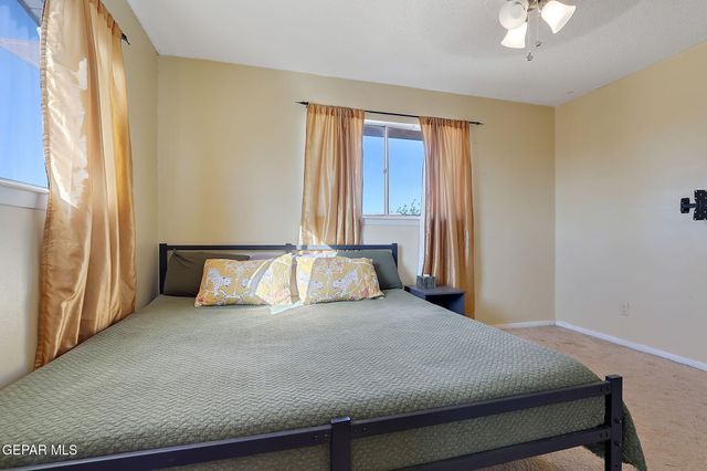 3705 Roslyn Drive, Horizon City, TX 79928