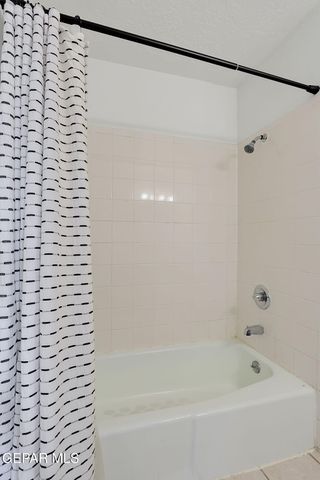 3705 Roslyn Drive, Horizon City, TX 79928