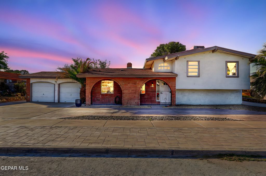 3705 Roslyn Drive, Horizon City, TX 79928