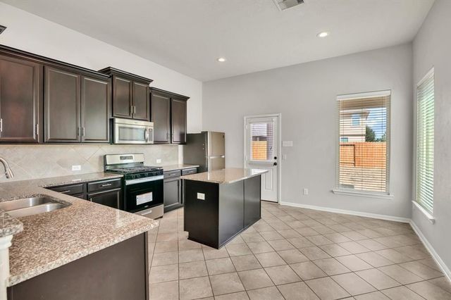 8110 Heartbrook Field Lane, Cypress, TX 77433