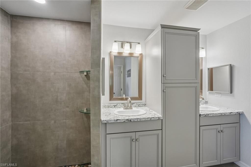 Image 18 of property listing at 4317 NW 40th TER, Cape Coral, FL 33993