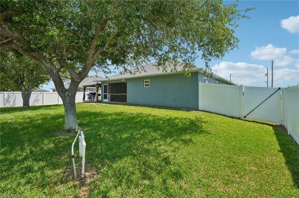 Image 38 of property listing at 4317 NW 40th TER, Cape Coral, FL 33993