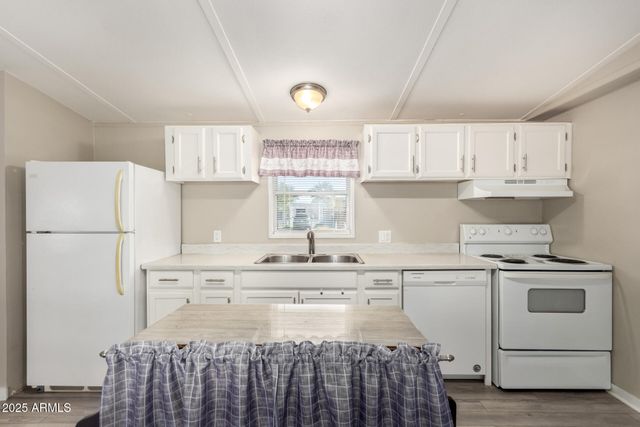 7918 E JEROME Avenue, Mesa, AZ 85209