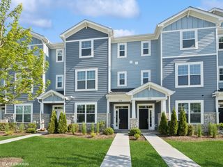 124 E Main Street 2-3, Cary, IL 60013