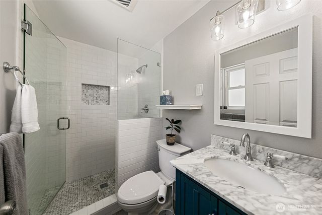 10704 126th Avenue NE, Kirkland, WA 98033