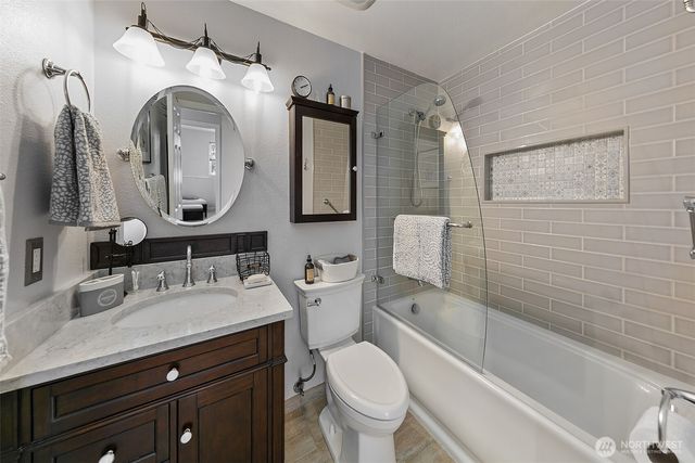 10704 126th Avenue NE, Kirkland, WA 98033