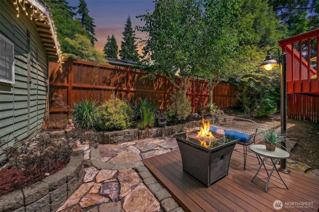 10704 126th Avenue NE, Kirkland, WA 98033