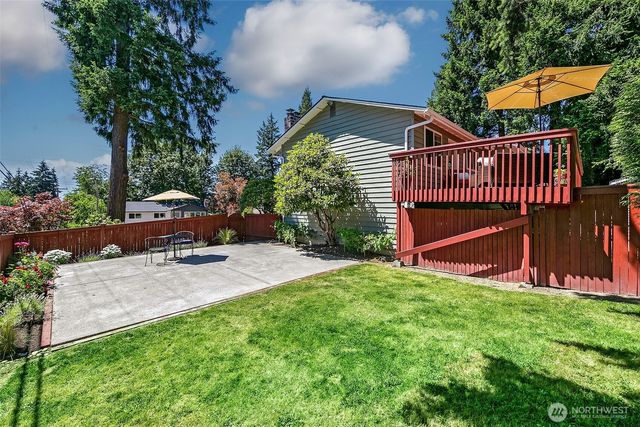 10704 126th Avenue NE, Kirkland, WA 98033