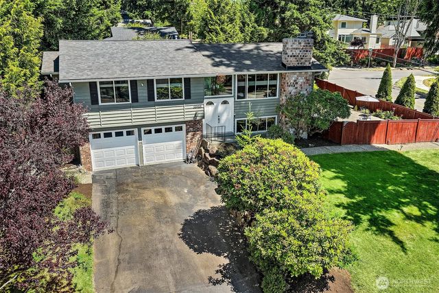 10704 126th Avenue NE, Kirkland, WA 98033