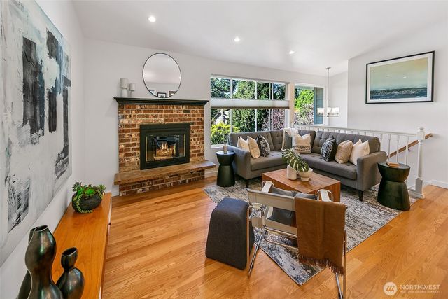 10704 126th Avenue NE, Kirkland, WA 98033