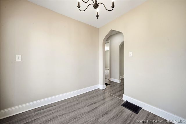 225 W Carter Avenue, Clarksville, IN 47129