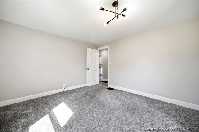 225 W Carter Avenue, Clarksville, IN 47129