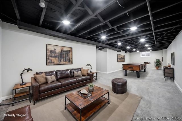 225 W Carter Avenue, Clarksville, IN 47129