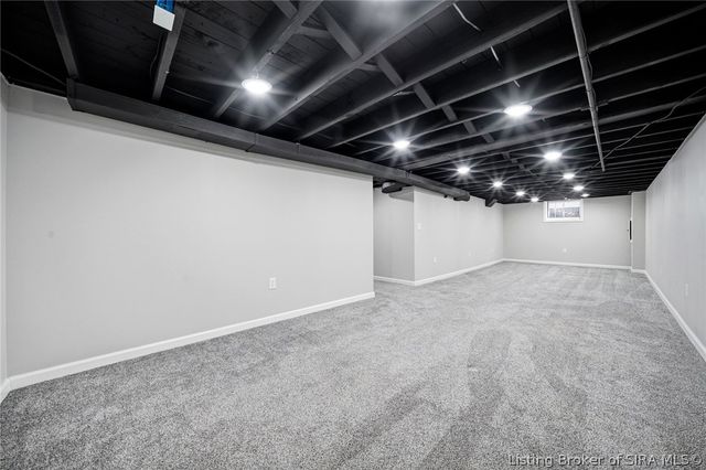 225 W Carter Avenue, Clarksville, IN 47129