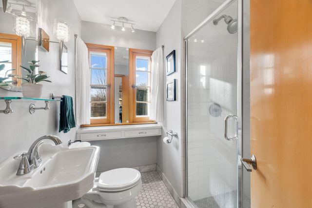 2908 30th Avenue NE, Saint Anthony, MN 55418