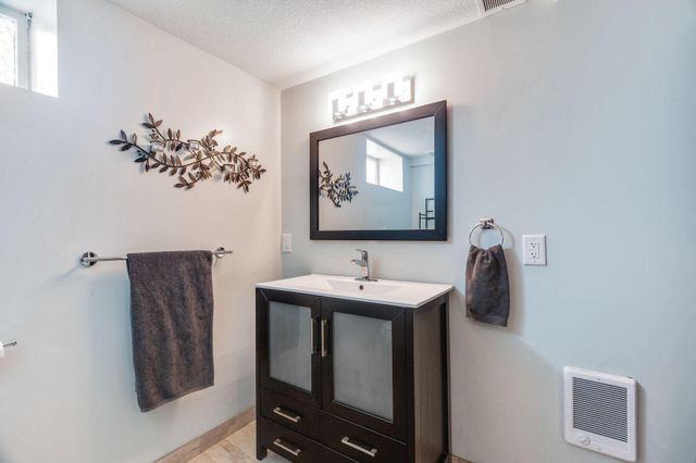 2908 30th Avenue NE, Saint Anthony, MN 55418