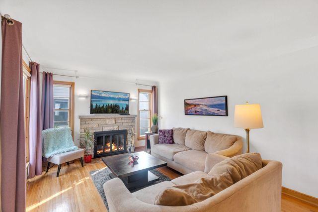 2908 30th Avenue NE, Saint Anthony, MN 55418