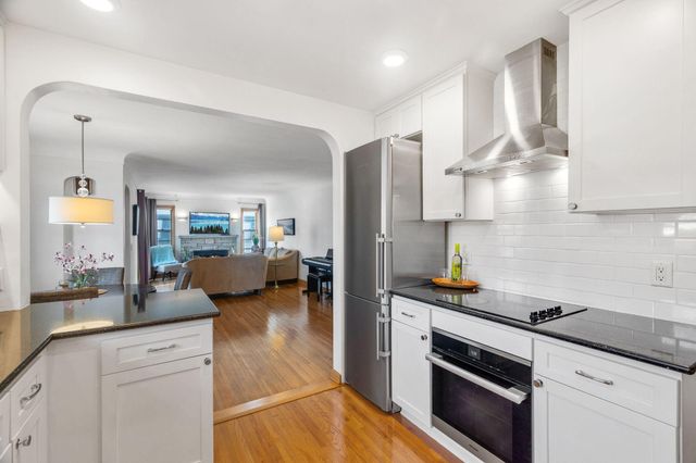 2908 30th Avenue NE, Saint Anthony, MN 55418