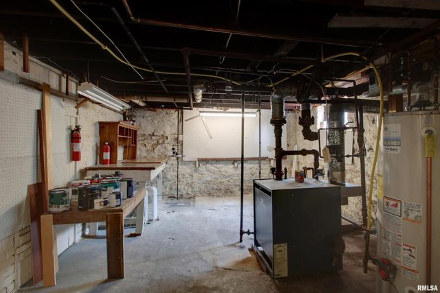 1512 SPRING Street, Quincy, IL 62301