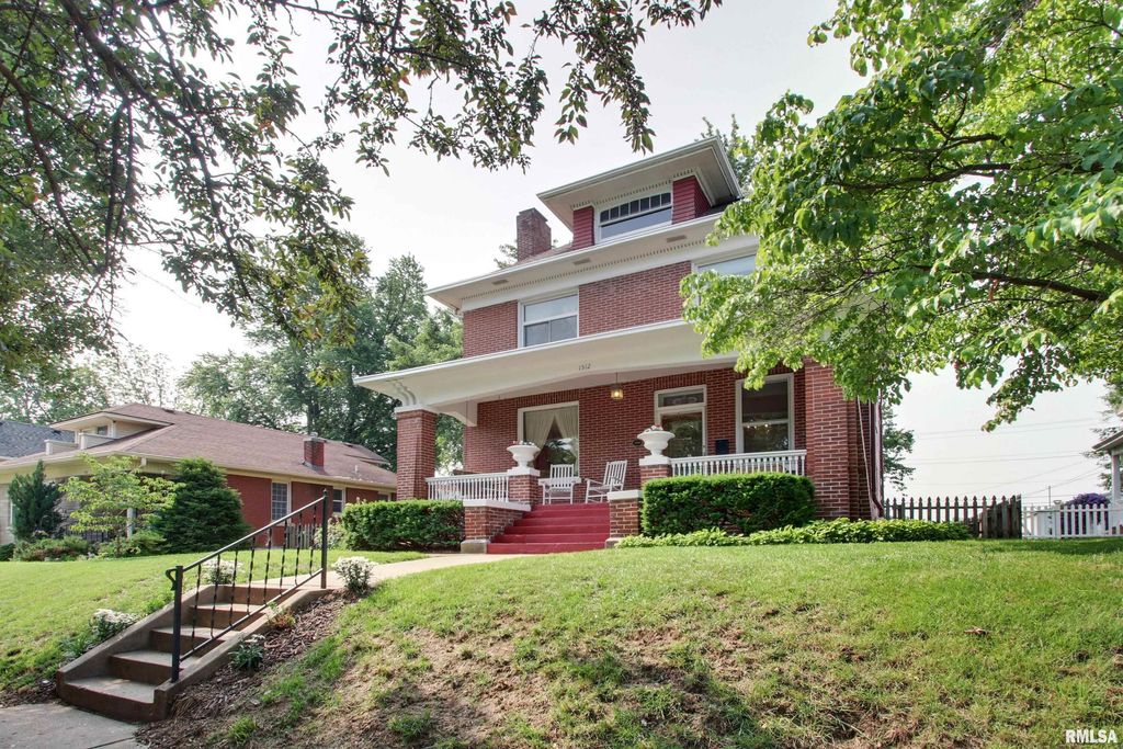 1512 SPRING Street, Quincy, IL 62301