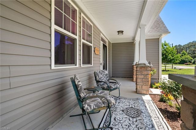 1802 Oyster Bay LN, Suffolk, VA 23436