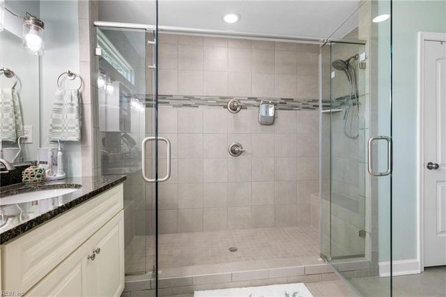 1802 Oyster Bay LN, Suffolk, VA 23436