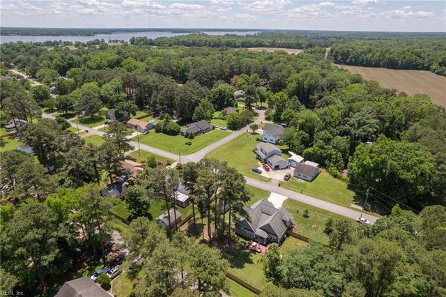 1802 Oyster Bay LN, Suffolk, VA 23436