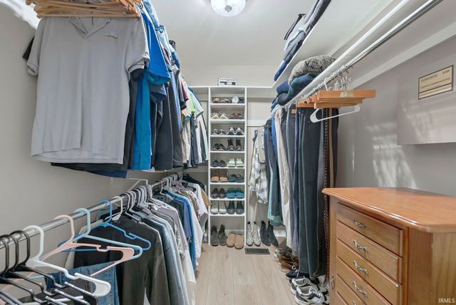 9403 Camberwell Drive, Fort Wayne, IN 46804