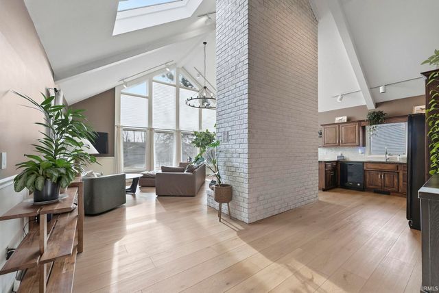 9403 Camberwell Drive, Fort Wayne, IN 46804