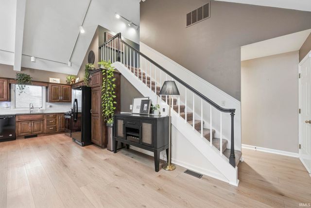 9403 Camberwell Drive, Fort Wayne, IN 46804