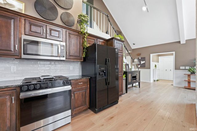 9403 Camberwell Drive, Fort Wayne, IN 46804