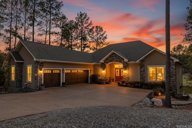 37 Terreno Lane, Hot Springs Village, AR 71909