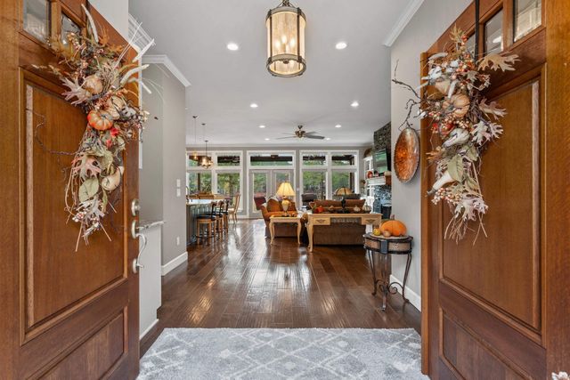 37 Terreno Lane, Hot Springs Village, AR 71909