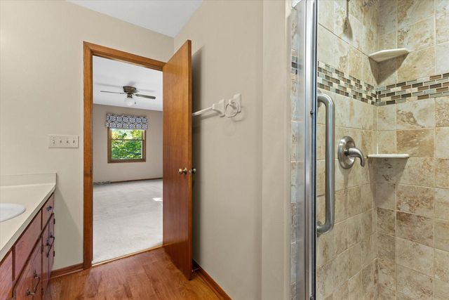 5630 Rachel GLEN, Racine, WI 53402