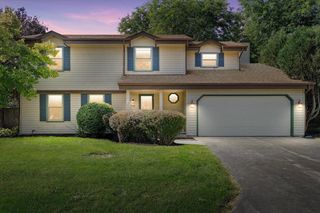 5630 Rachel GLEN, Racine, WI 53402