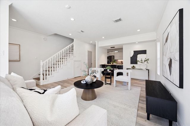 4312 Jonathan Street, Bellaire, TX 77401