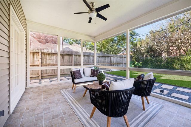 4312 Jonathan Street, Bellaire, TX 77401