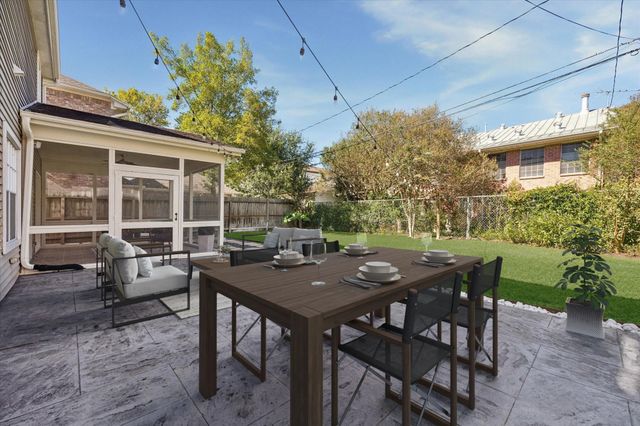 4312 Jonathan Street, Bellaire, TX 77401