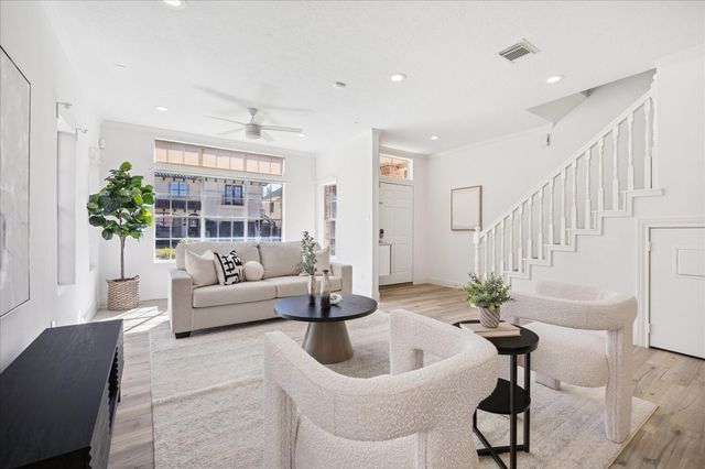 4312 Jonathan Street, Bellaire, TX 77401