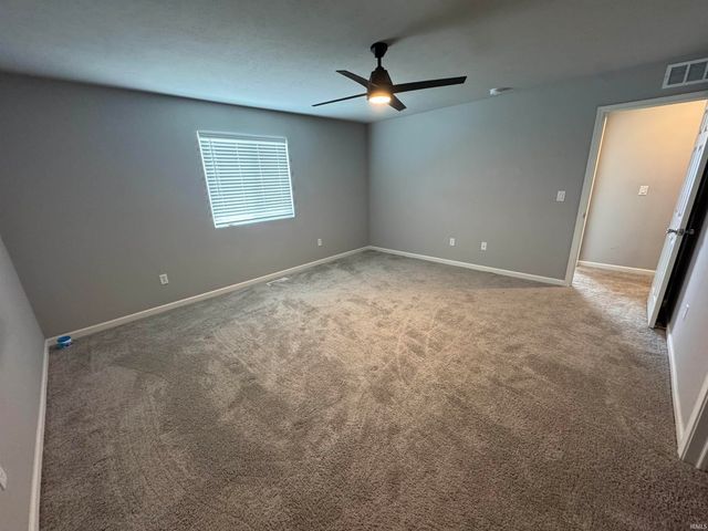 805 N Breezewood Drive, Lakeville, IN 46536