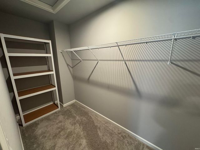 805 N Breezewood Drive, Lakeville, IN 46536