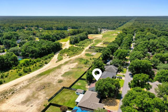 4601 Top Flight Drive, Crestview, FL 32539