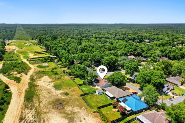 4601 Top Flight Drive, Crestview, FL 32539