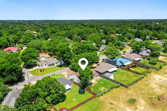 4601 Top Flight Drive, Crestview, FL 32539