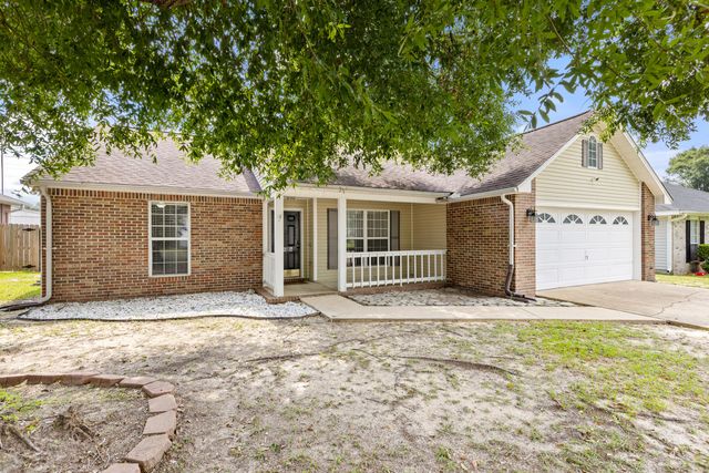 4601 Top Flight Drive, Crestview, FL 32539