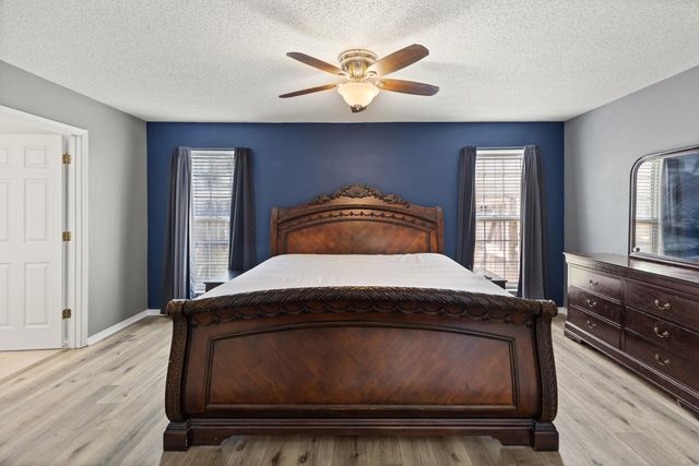 4601 Top Flight Drive, Crestview, FL 32539