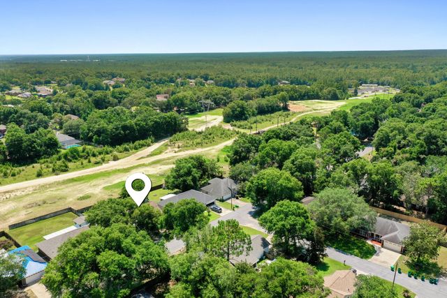4601 Top Flight Drive, Crestview, FL 32539