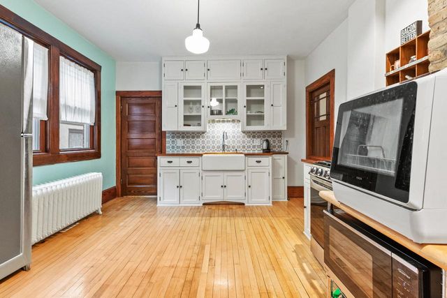 2410 E Stratford COURT, Shorewood, WI 53211